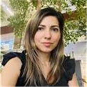 Maestro virtual en áreas como psicología o educación