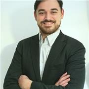 Se dan clases particulares con sistema adaptado a cada alumno y las necesidades en cada momento. Además se enseña sistemas de estudio