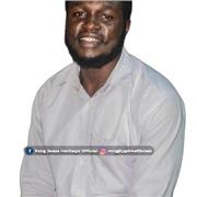 Insegnante di inglese impartisce lezioni in lingua inglese a studenti delle scuole superiori e degli istituti tecnici