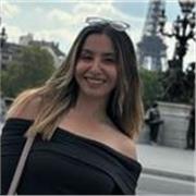Enseigner le français est une véritable passion pour moi. J’aime transmettre mes connaissances et accompagner les apprenants.