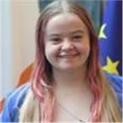 English tutor providing lessons to children and teenagers of all ages!