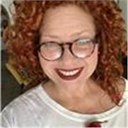 Comunicadora Social, especilizada en diseño de información, infografía, dibujo digital y diseño digital