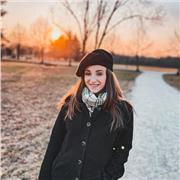 Insegnate di danza impartisce lezioni di danza classica, contemporaneo e pilates