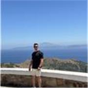 Tengo 29 años, agradable y responsable. Estoy acabando mis estudios en ingeniería química y tengo experiencia y titulación como monitor de ocio y tiempo libre