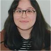 Naturalista laureata, con ottima conoscenza dell'inglese, offre lezioni private a ragazzi delle medie e delle superiori.
