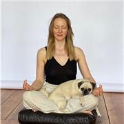 Online Yoga für dich - Achtsamkeit, aufrechte Körperhaltung, bewusste Atmung und Meditation
