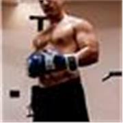 Atleta agonista di powerlifting e boxe,offro sedute di allenamento personalizzate di fitness e preparazione atletica adattate