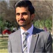 Computer science tutor who makes coding easy to understand