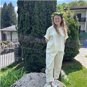 Offro ripetizioni e aiuto compiti. 
Sono diplomata al liceo scientifico, laureata in educazione professionale e in pedagogia.