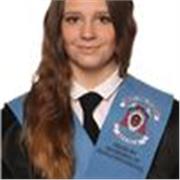 Soy Candela, adoro enseñar y explicar. Acabé hace varios años la carrera de Educación Infantil y el año que viene comienzo Educación Primaria. Me gustaría dar clase hasta 3 de la ESO