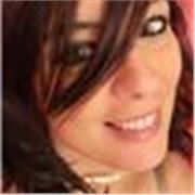 Laureata in giurisprudenza, proveniente da studi classici impartisce lezioni private di latino, diritto e materie umanistiche