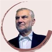 Sono un formatore counselor e coach professionista  con una forte attenzione allo sviluppo e al benessere di adolescenti e giovani