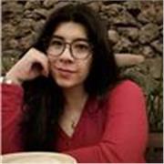 Maestra de Derecho con amplio conocimiento en materia administrativa y fiscal