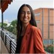 Graduada en Estadística por la Universidad de Sevilla y Funcionaria Diplomada en Estadísticos del Estado. Imparto clases online y presencial de estadística, probabilidad y matemáticas para todos los niveles