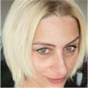 Erfahrene Gymnasiallehrerin im Fach Deutsch