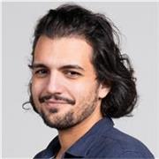 Screenwriting in English! Learn how to improve and create movie ideas with a university professor