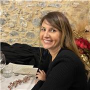 Professoressa di lettere impartisce lezioni private di italiano