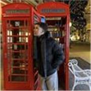 He dado clases a estudiantes de bachiller de filosofía y mates, además de clases de español a extranjeros y alguna clase de inglés