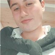 Profesor de tennis , sin título formal , jmhe jugado desde hace 5 alos y he tenido experiencia de enseñar pilares basico , no formación profesional