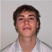 Profesor y estudiante de Ingeniería Aeroespacial. Experiencia con alumnos de 2º de Bachillerato en modalidad online con resultados