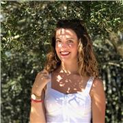 Ragazza con diploma di scuola superiore, propone ripetizioni di Matematica, Italiano, Geografia, Storia, Scienze, Biologia, Letteratura, Grammatica, Spgnolo e Inglese