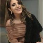 Soy Ana, profesora de Lengua Castellana y Literatura. Doy clases de lengua, historia y latín. Para más información póngase en contacto