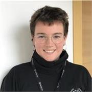 Traductora e intérprete de alemán, francés e inglés. He vivido en Alemania y Sevilla, imparto clases online o Granada, escríbeme!