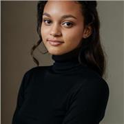 Muy paciente e me encanta ayudar a niños.