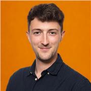 Motivierter Informatik-Tutor mit einem Sinn dafür komplexe Themen leicht zu verpacken.