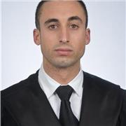 Profesor titulado en grado de negocios y marketing internacional