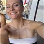 Étudiante ayant fini la fac voulant aider de jeunes élèves