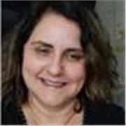 Dou aulas de Português . Formada em Letras, trabalho com aulas de reforço para EF e EM. Aulas de redaçao modelo Enem