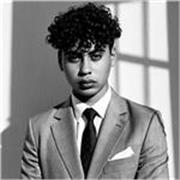 Clases en línea o presenciales, desde materias básicas,(historia, geografía, biología ..) y de las ramas de estadística