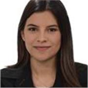 Psicóloga que dicta clases a estudiantes de educación superior, capacitaciones y/o conferencias a todo público
