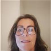 Profesora imparte matemáticas y química todos los niveles 