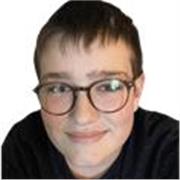 Élève de 15 ans passionné par les mathématiques, je souhaite mettre mes connaissances au service des élèves afin de les aider.
