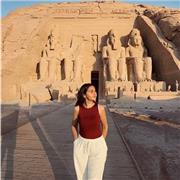 Soy Camila, estudiante de tercer año de Odontología. Ofrezco clases de Biología y Química a niños y adolescentes.