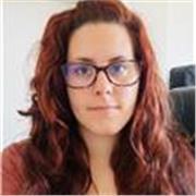 Me defino como una maestra muy organizada que intenta siempre facilitar el trabajo a sus alumnos de educación primaria. 