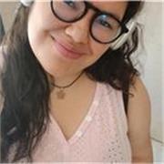 Estudiando inglés en nivel intermedio, experiencia en el cuidado de niños 