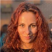 Doy clases particulares a todos los niveles de primaria y asignaturas, sobre todo de Matemáticas. Para secundaria también doy clases de Matemáticas. Llevo dando clases particulares desde hace más de 10 años