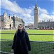 oy joven, pero con actitud. Aprendo rápido, soy constante y no me rindo fácil. Me gusta tratar con niños.