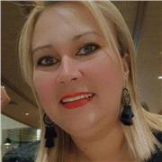 A adolescentes y adultos