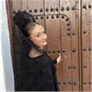 Primaria y eso, en inglés, matemáticas, ciencias y lengua. En general apoyo escolar.