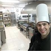 Chef internacional, con experiencia en hoteleria 5 estrellas. Con pasión y motivación por compartir esta bella profesión