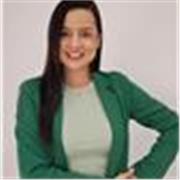 Coach financiera con 7 años de experiencia ofrece clases de finanzas personales para aprender a gestionar el dinero saludablemente