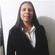 Soy profesora de español. Apoyo el proceso lecto-escritura. Desde corta edad. Realizo las clases utilizando varias didácticas en la asesoría de escolar!