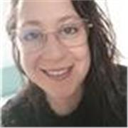 Profesora titulada con experiencia en exámenes de Cambridge.