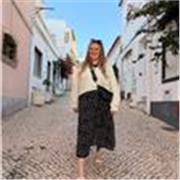 Lehrerin mit Herz und Empathie, unterstützt Kinder jeden Alters auch mit Lernschwierigkeiten egal durch welches Fach aus dem Frust