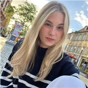 Biochemie-Studentin bietet motivierende Mathematik-Nachhilfe für alle Schulstufen