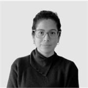 Maestra en clases on line para aprender juntos